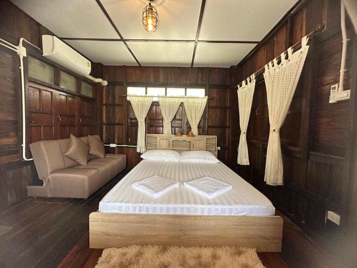 ม่วนใจ๋ปันสุข โฮมสเตย์แอนคาเฟ่ Muanjai Punsuk Homestay And Cafe Чом Тхонг Экстерьер фото