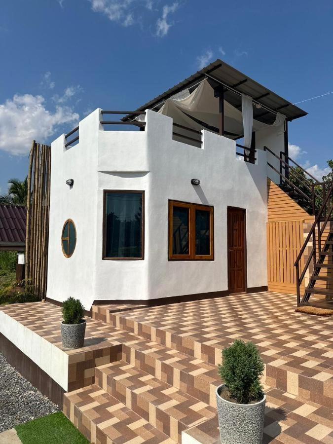 ม่วนใจ๋ปันสุข โฮมสเตย์แอนคาเฟ่ Muanjai Punsuk Homestay And Cafe Чом Тхонг Экстерьер фото