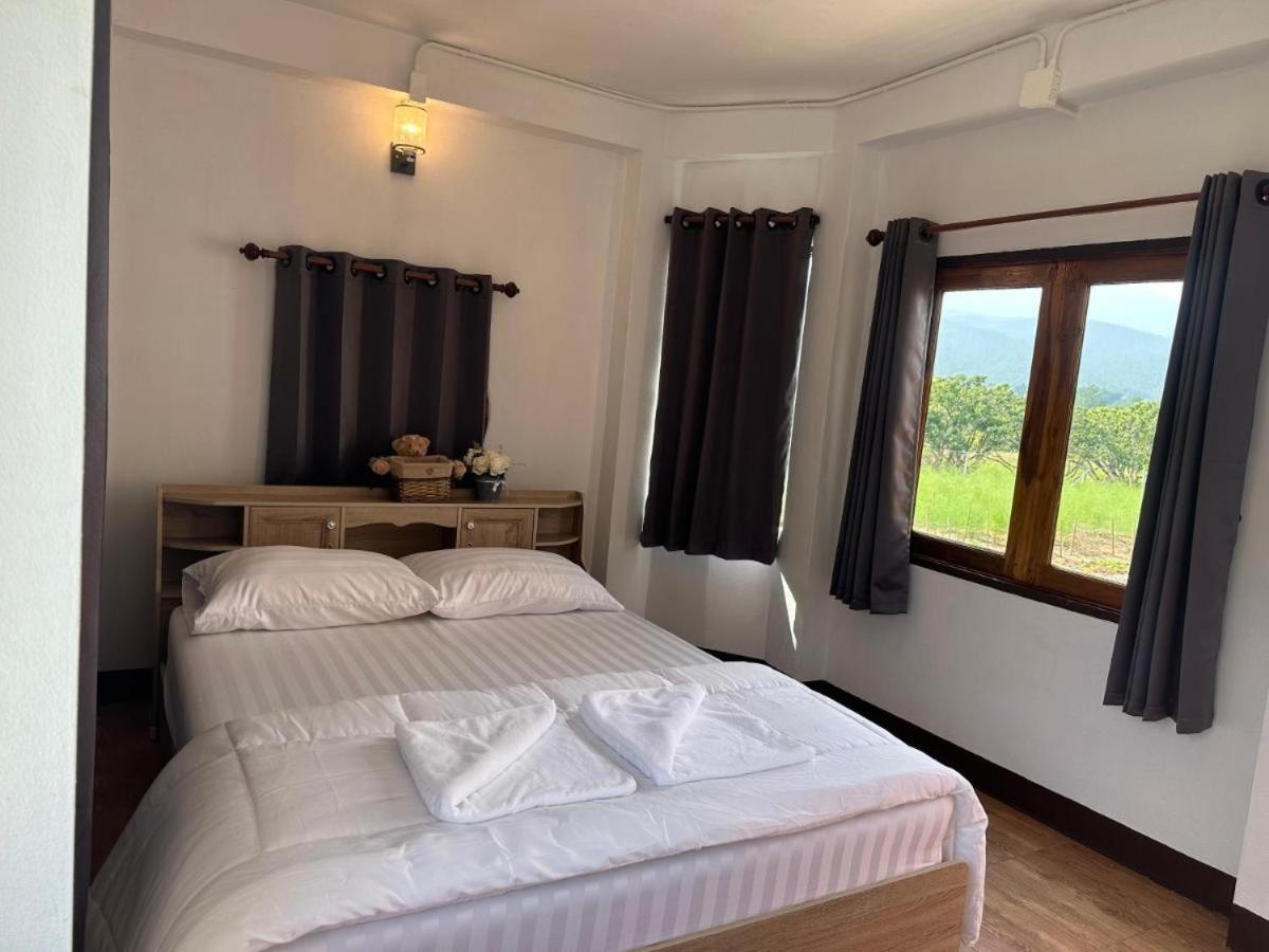 ม่วนใจ๋ปันสุข โฮมสเตย์แอนคาเฟ่ Muanjai Punsuk Homestay And Cafe Чом Тхонг Экстерьер фото