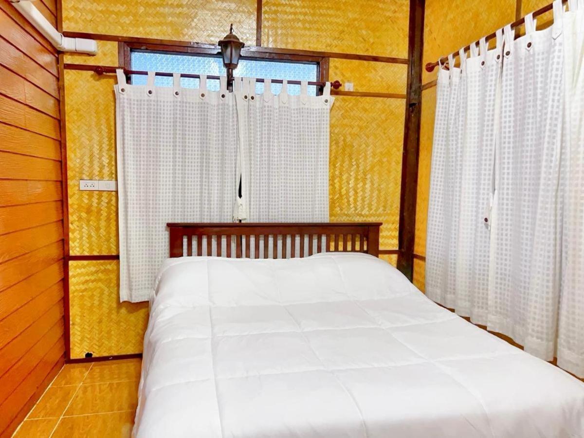 ม่วนใจ๋ปันสุข โฮมสเตย์แอนคาเฟ่ Muanjai Punsuk Homestay And Cafe Чом Тхонг Экстерьер фото