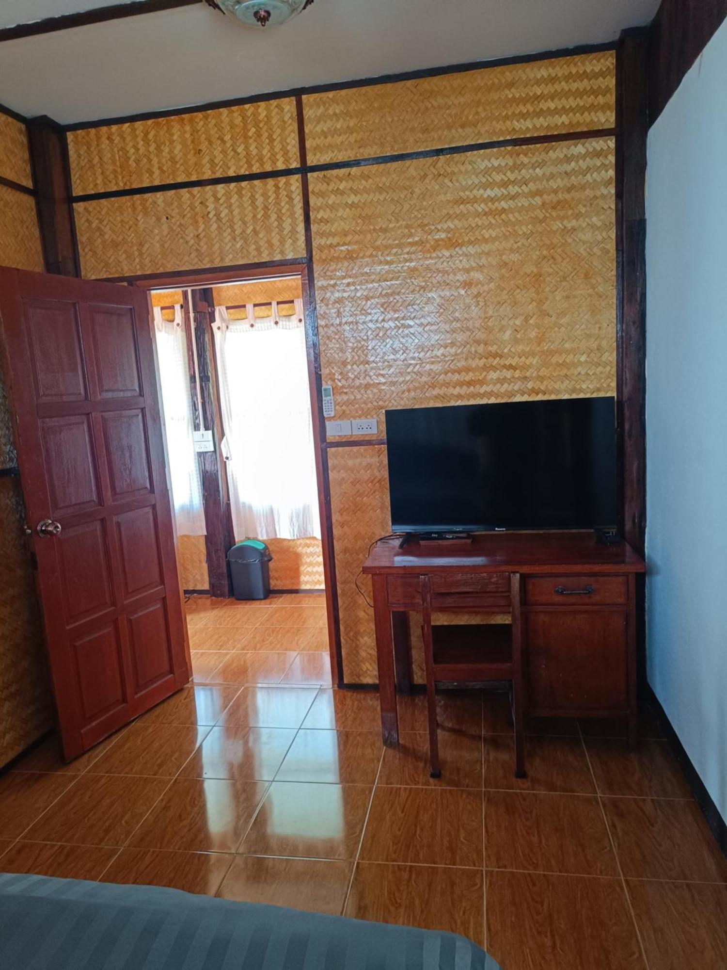 ม่วนใจ๋ปันสุข โฮมสเตย์แอนคาเฟ่ Muanjai Punsuk Homestay And Cafe Чом Тхонг Экстерьер фото